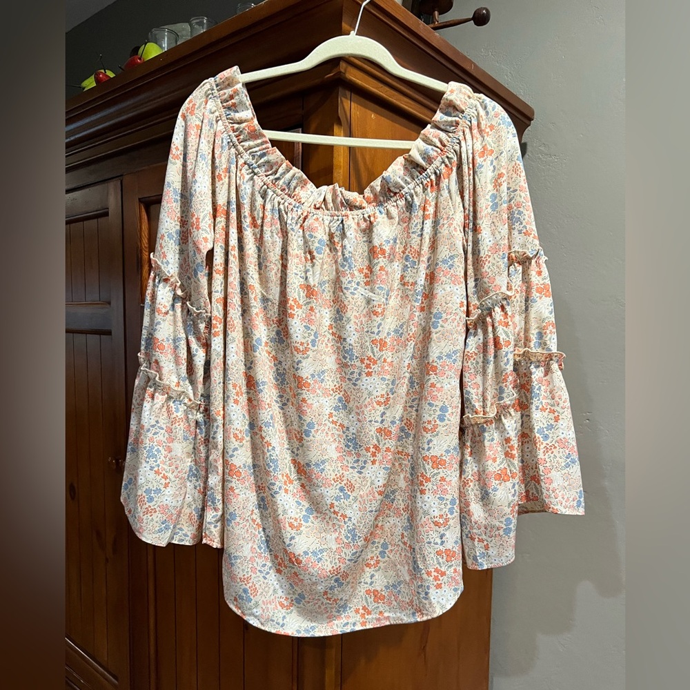 Off-Shoulder Floral Top